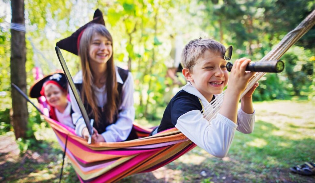 Un thème d'anniversaire pirate fera voyager votre enfant sur les océans