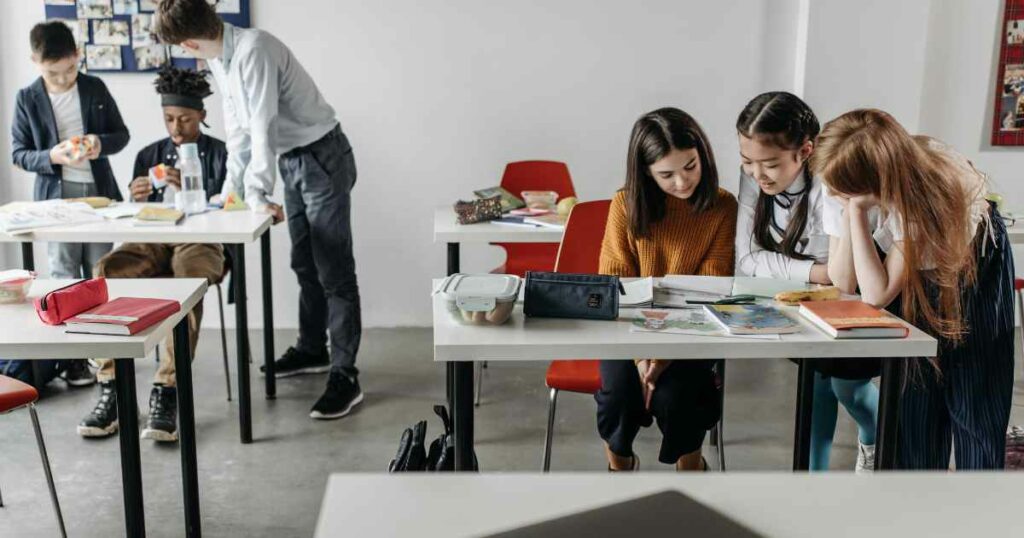 Gestion de Classe Positive : Créer un Environnement Propice à l'Apprentissage