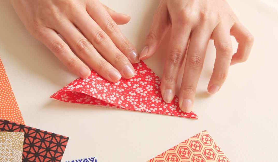 Faire des Origamis : Pliez et Créez en Papier